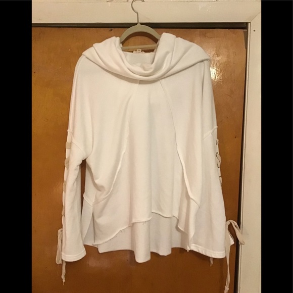 POL Tops - - POL hoodie SZ S